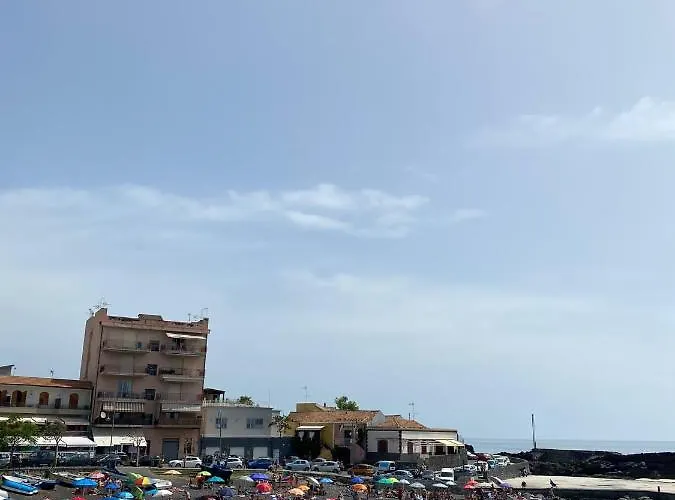 La Casa Di Terry Semesterbostad Acireale